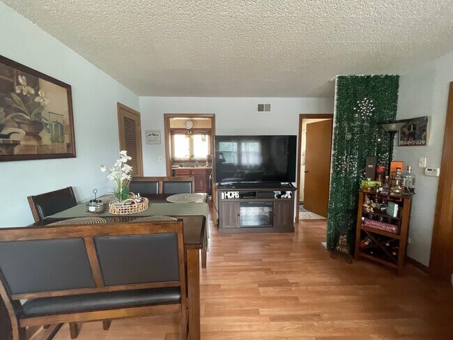Foto del edificio - 2200 Oakton St