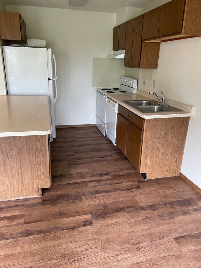 Foto del edificio - 4 Bedroom Newly Updated