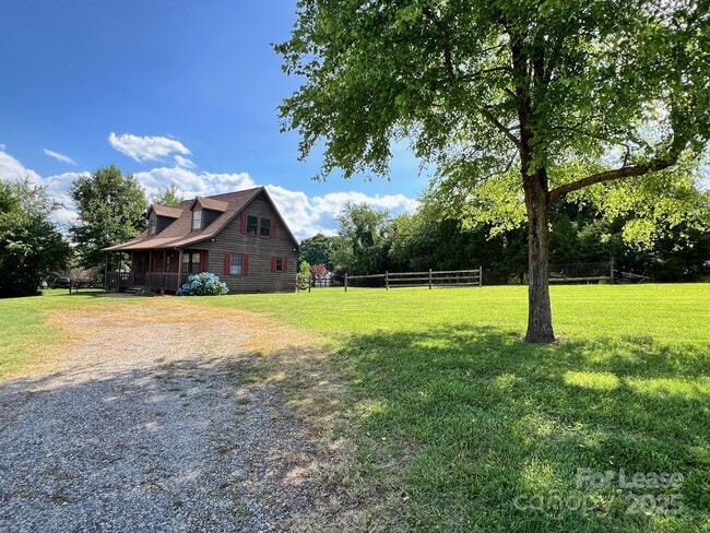 Building Photo - 185 N Gibbs Rd