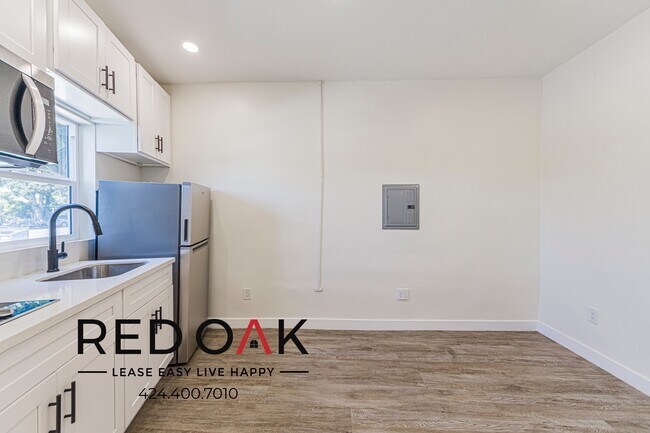 Foto del edificio - 4238 Lindblade Dr