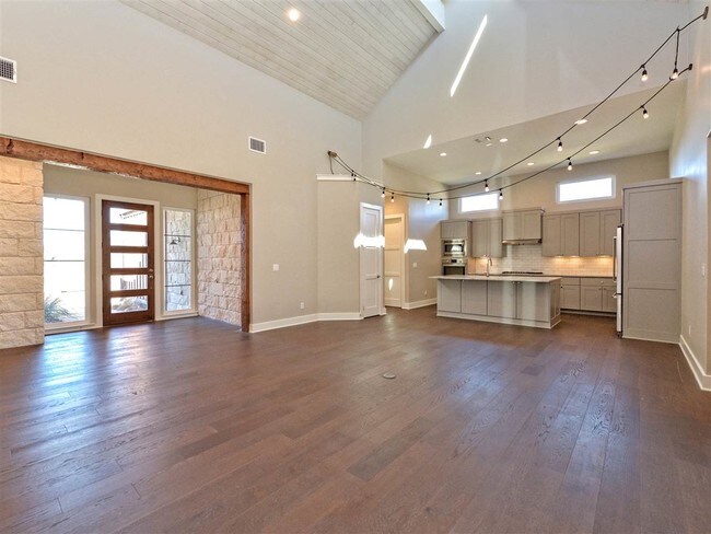 Building Photo - 101 Grove Ct