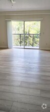 Building Photo - 1000 Crestwood Ct S