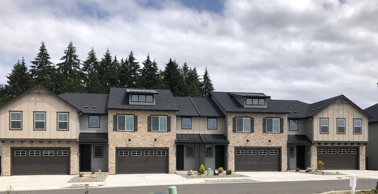 Like New Townhouse - Like New Townhouse