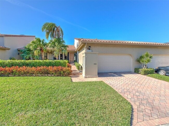 Foto del edificio - 2377 Harbour Oaks Dr