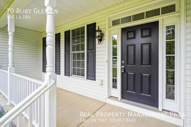 Foto del edificio - 70 Ruby Glen Ln