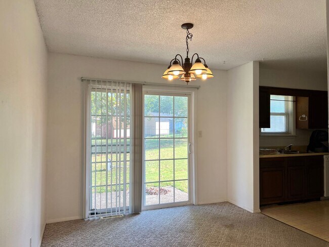 Building Photo - 3809-3811 College View Drive