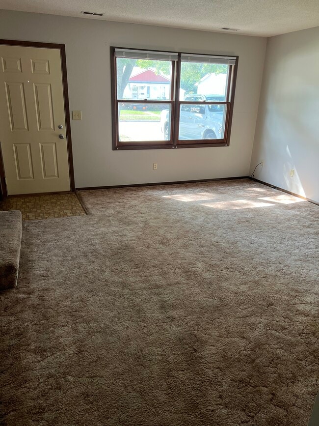 Foto del edificio - 1320 E Pearl St