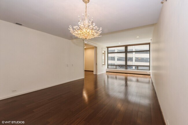 Foto del edificio - 680 N Lake Shore Dr