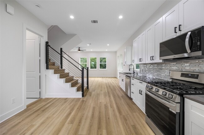 Foto del edificio - 1046 Marjorie St