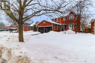 Building Photo - 6 Amberview Dr