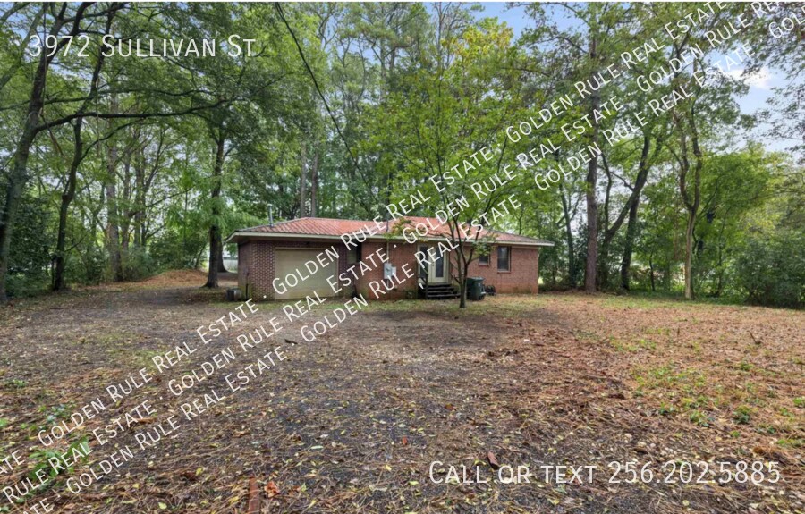 Foto principal - 3972 Sullivan St