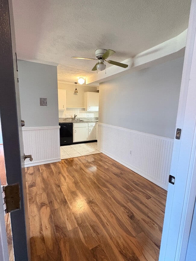 Photo - APTS in Everett, Malden, Chelsea & Boston