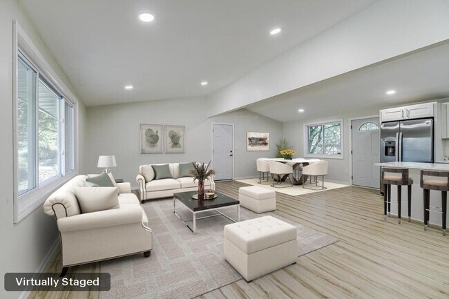 Foto del edificio - 835 Niagara Ln N