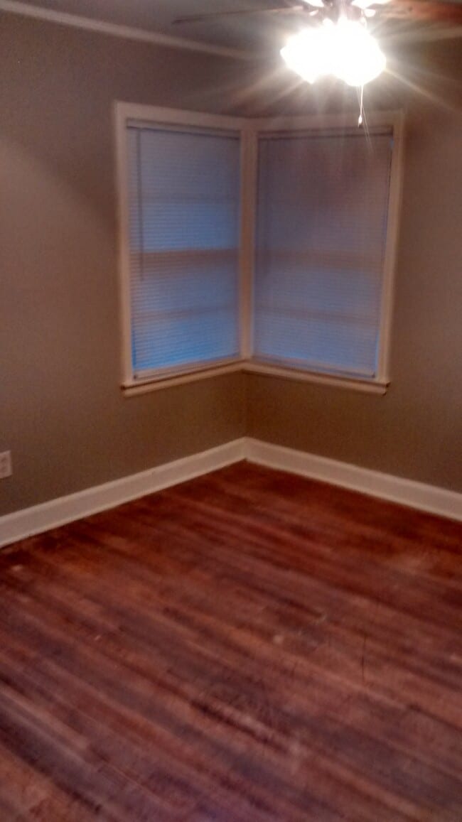 Photo - 38 S Bingham St House