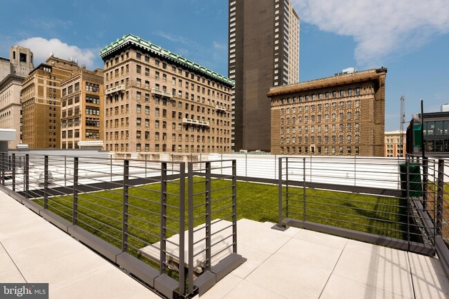 Building Photo - 42 S 15th Street Unit 0B-0609