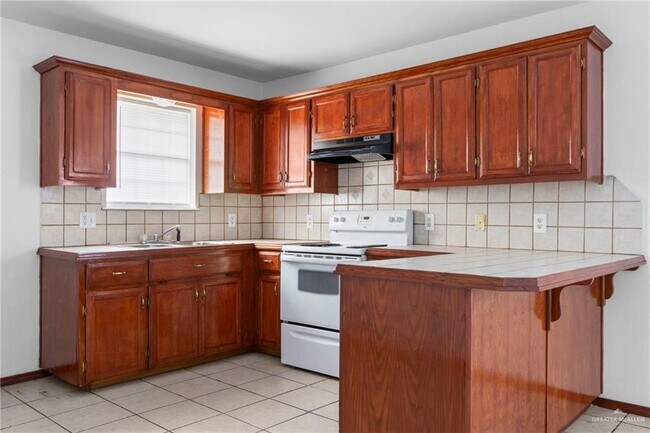Building Photo - 19 Clavel St