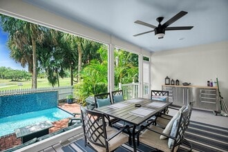 Building Photo - 58 Golf Club Dr