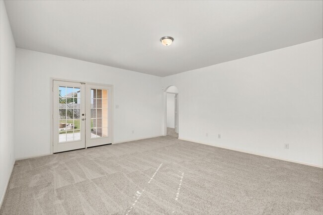 Foto del edificio - 718 Crystal Lakes Dr