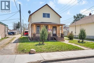 Building Photo - 947 Chatham St E