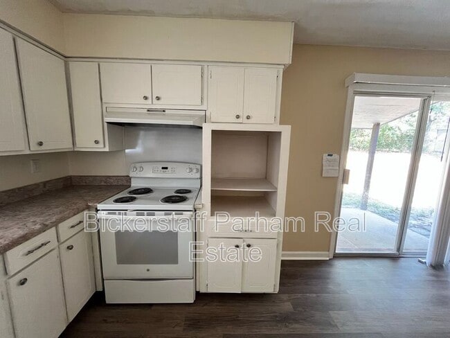 Foto del edificio - 6337 Mill Branch Rd
