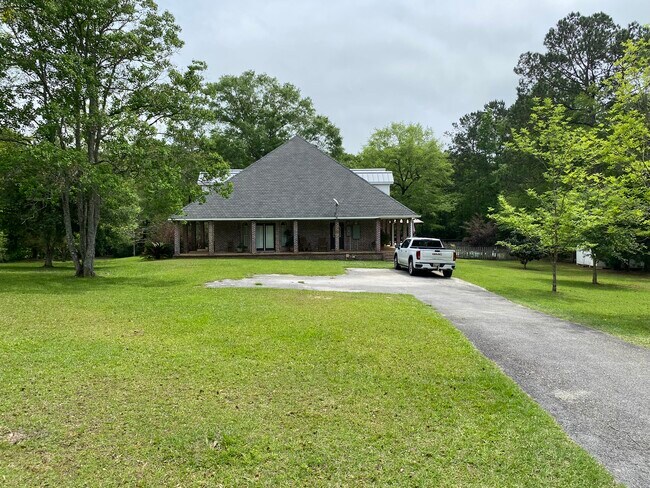 Building Photo - 16109 Roberts Rd