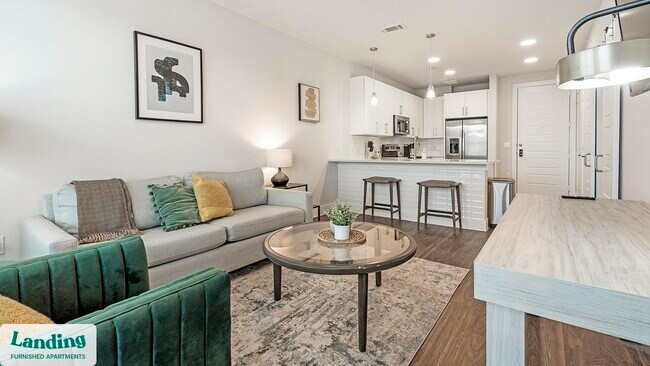 Building Photo - 15950 Chase Hill Blvd