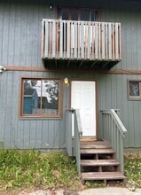 Building Photo - 733 Irwin St