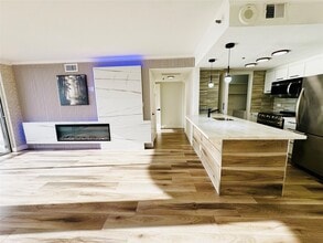 Building Photo - 3525 Sage Rd