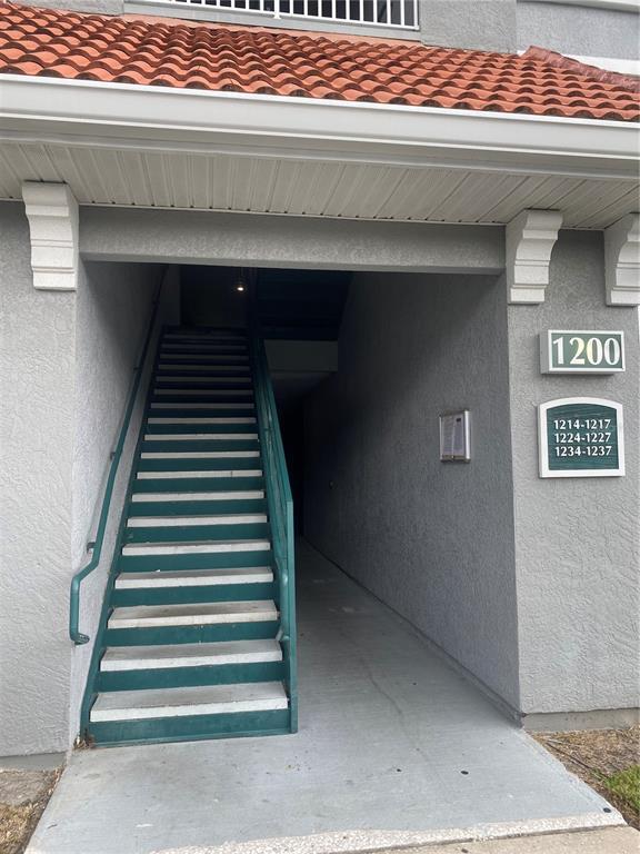 Building Photo - 18001 Richmond Pl Dr