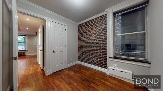 Foto del edificio - 221 Mott St