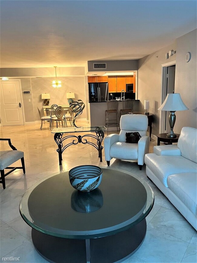 Building Photo - 2 br, 2 bath Condo - 99 SE Mizner Blvd Apt...