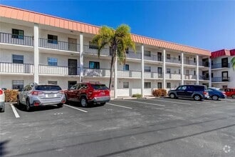 Building Photo - 10530 77th Terrace