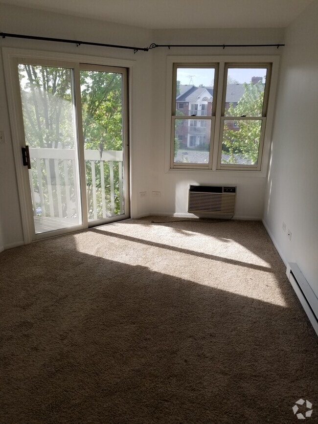 Building Photo - 1345 Cunat Ct