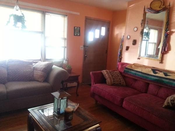 Building Photo - 9437 Burlington Ave