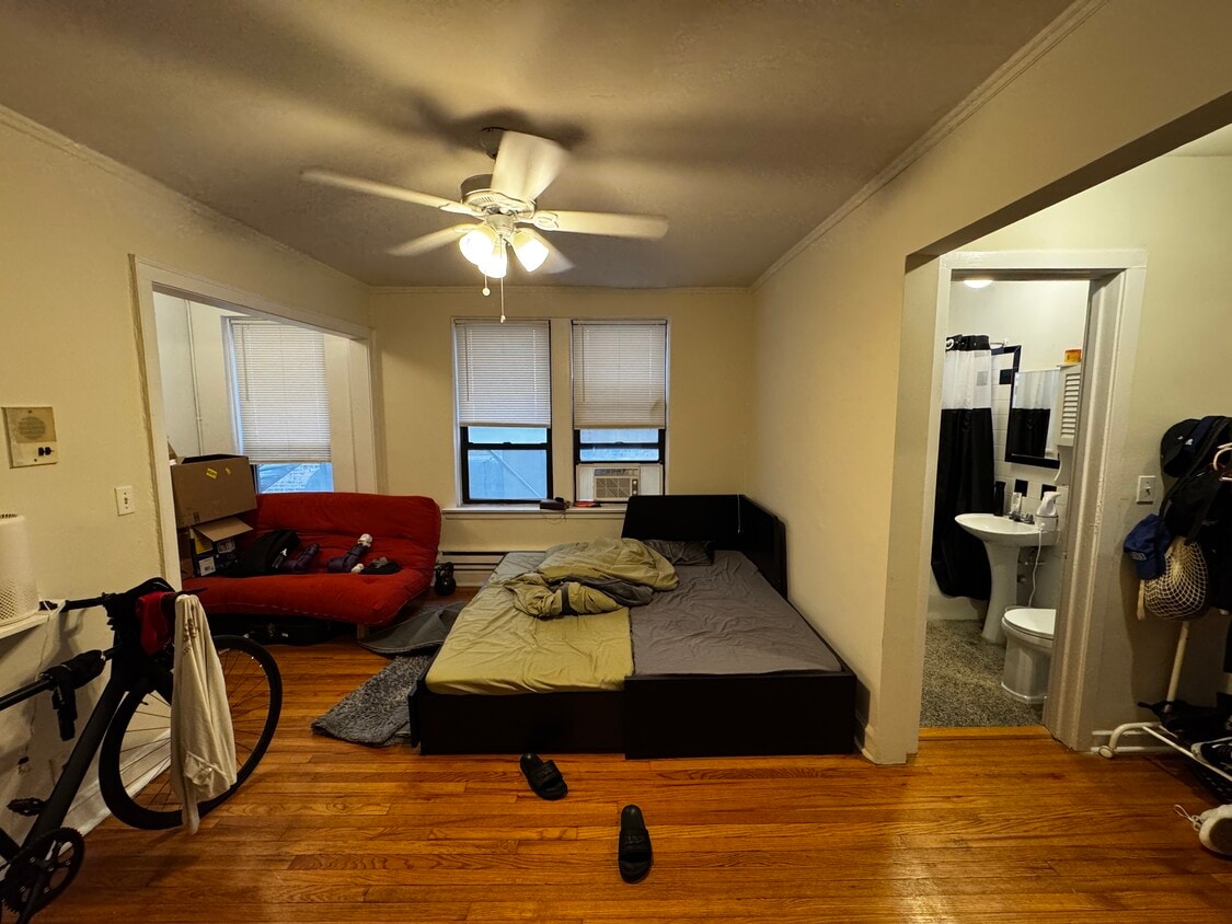 Foto principal - 3338 N Marshfield Ave