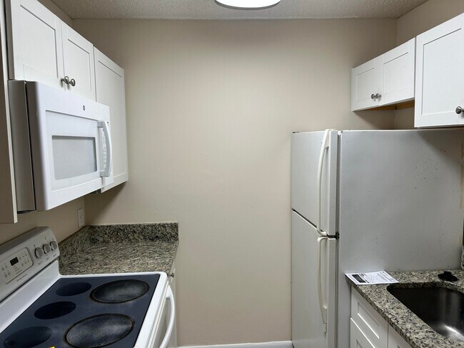 Building Photo - 23 Crossings Cir