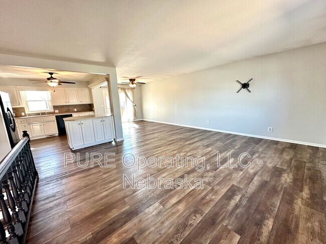 Foto del edificio - 20215 Pinkney St