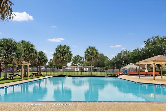 Building Photo - 13703 Cologne Dr