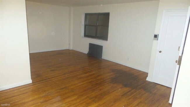 Building Photo - 6221 Woodhaven Blvd