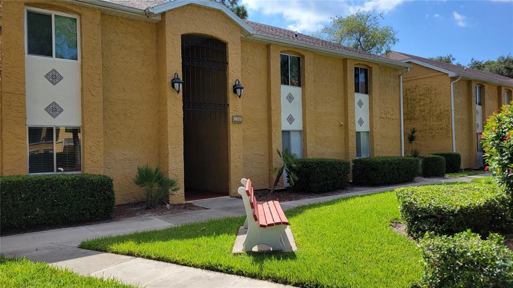 Primary Photo - 1825 Parakeet Way