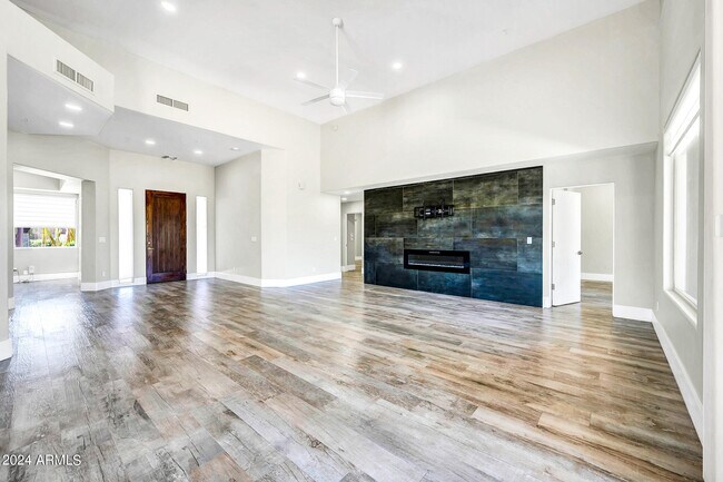 Foto del edificio - 28873 N 111th Pl