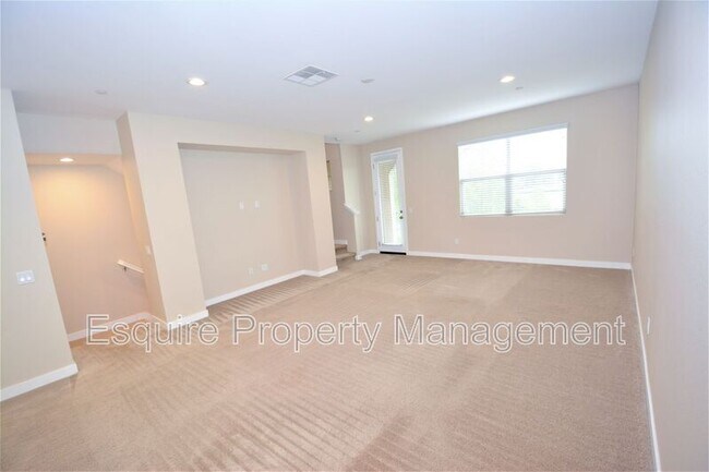 Foto del edificio - 205 Westpark Ct