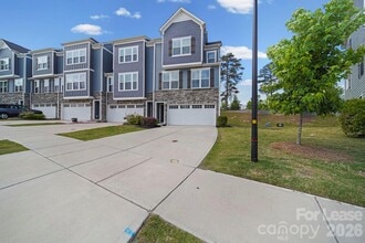 Building Photo - 636 Crudent Rd