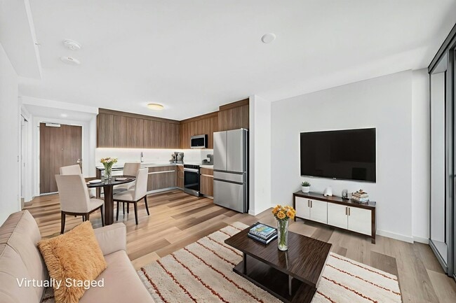 Building Photo - 1500 Rycroft St