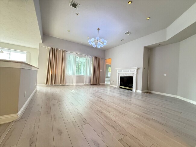 Foto del edificio - 13522 Schumann Trail