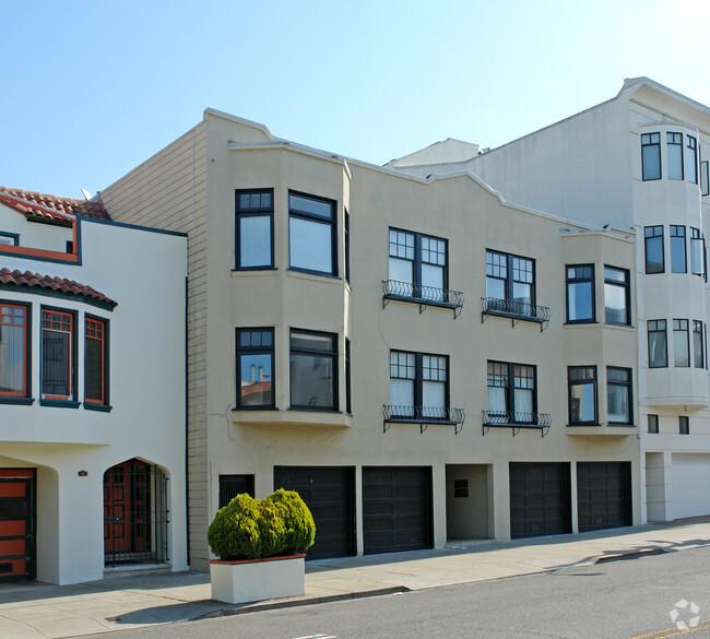 Foto del edificio - 22 Cervantes Blvd