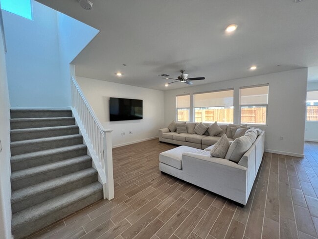 Building Photo - 7502 Kiwi Mdw Ct