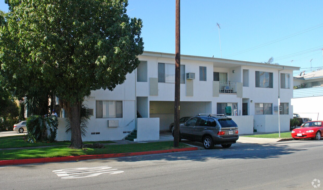 Building Photo - 903 S Bedford St