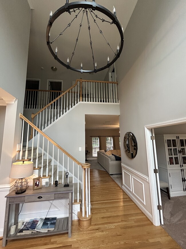Foto del edificio - 16038 Cranleigh Dr