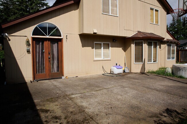 Building Photo - 3012 SE 157th Ave